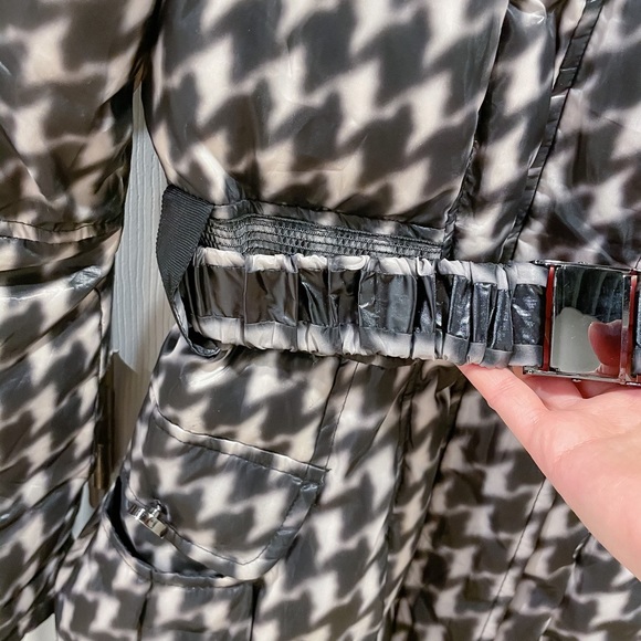 Clelia Italy Snow Jacket - Picture 5 of 9